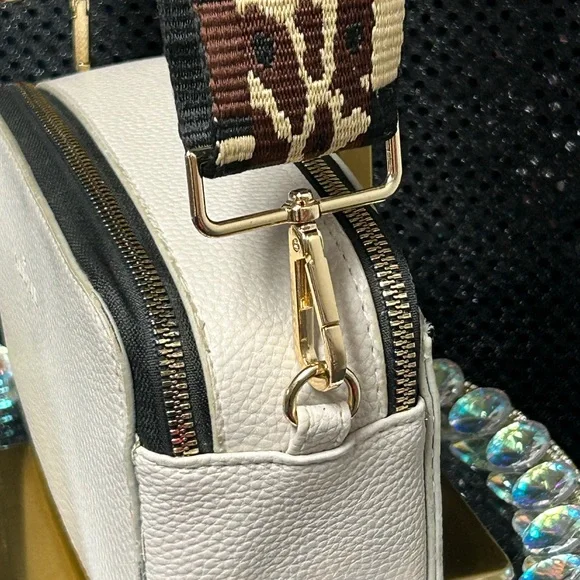 Kenzie Creme Pebbled Leather Double Zip Guitar Strap Crossbody Approx 8x4.5 x 3 - Picture 5 of 17